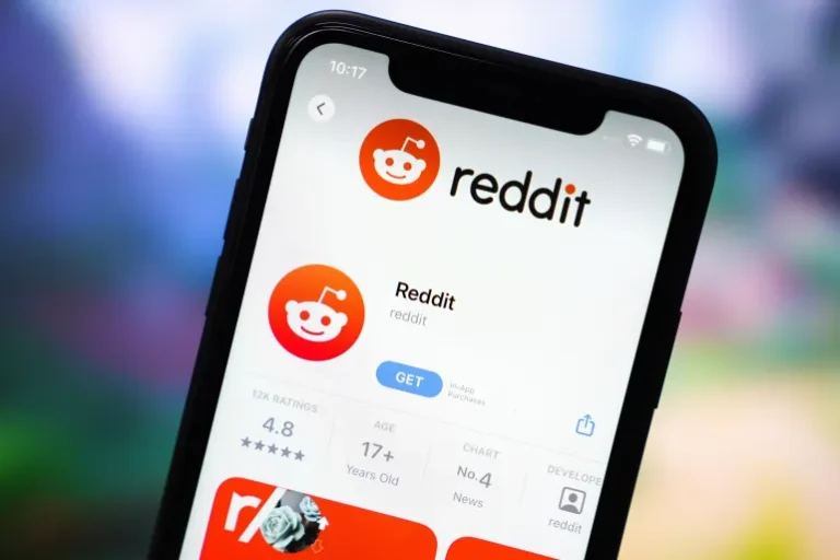 Reddit Lança Tradução Automática com IA no Brasil: Tenha Conversas Multilíngues em Subreddits com Traduções Instantâneas